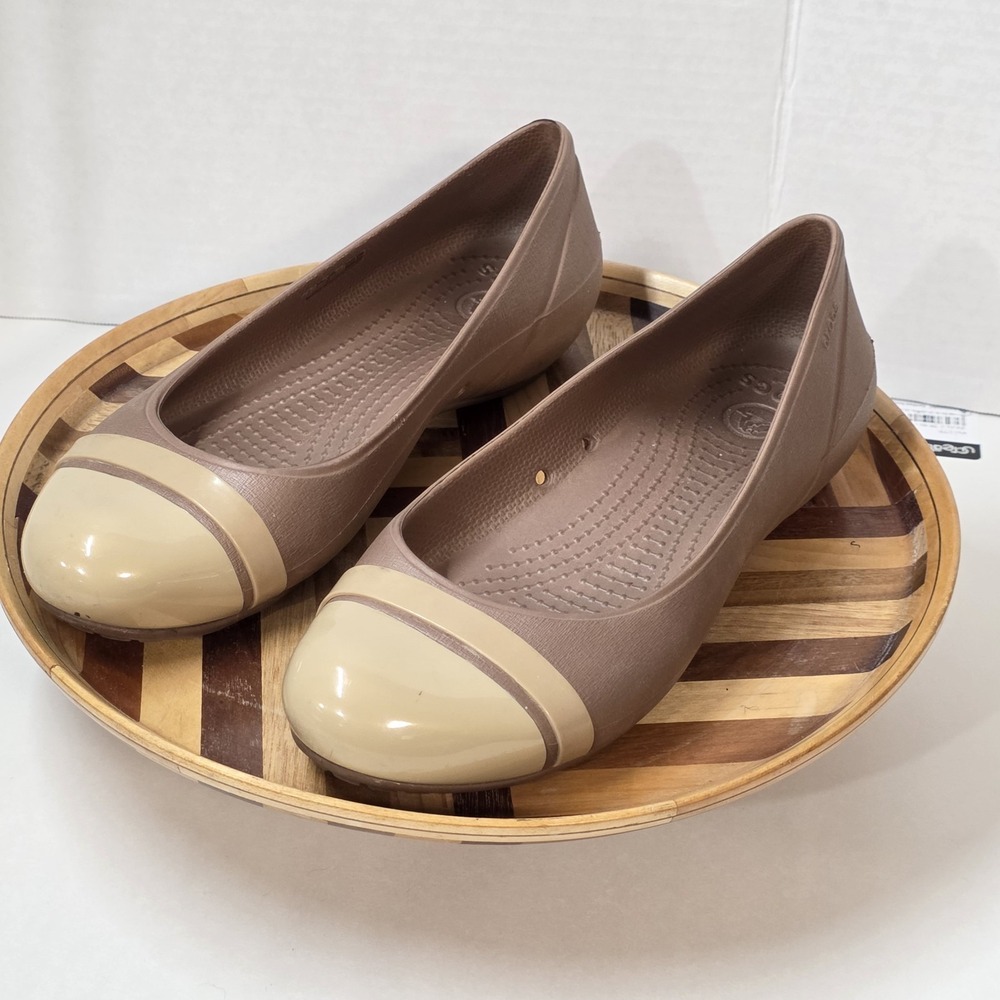 Crocs Cap Toe Ballet Flats Women's 7 Beige/Brown Croslite Comfort Slip-On Shoes